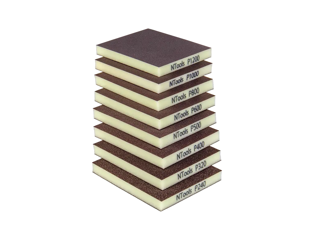 Éponge abrasive double face ultra-flexible pour zones difficiles - ProFinish Distribution