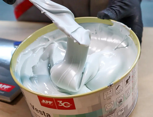 Mastic polyester universel auto-nivelant allégé - ProFinish Distribution