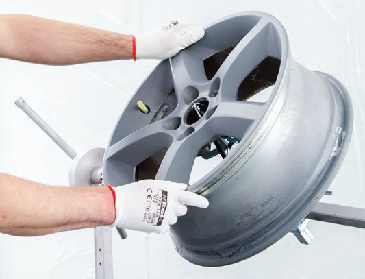 Support avec pince pour peindre les jantes de voiture - ProFinish Distribution