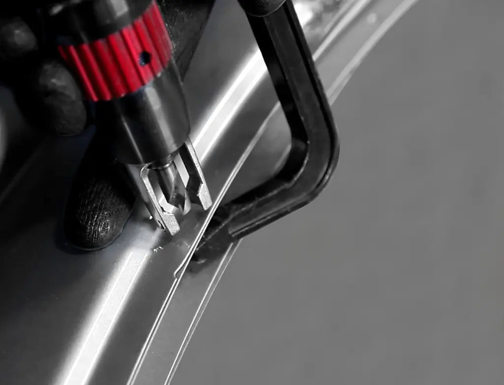 Alésoir pneumatique professionnel pour soudures par points avec bride de serrage -  ProFinish Distribution