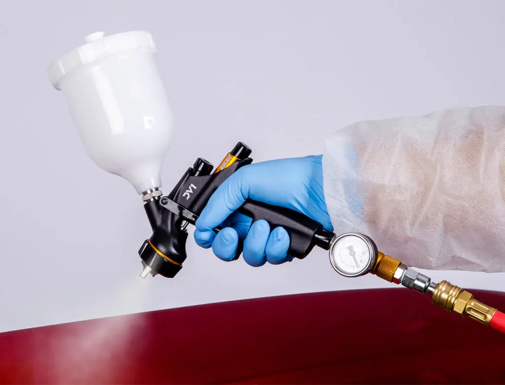 DeVilbiss DV1 Clearcoat – Pistolet à pulvérisation basse pression (Éléments jaunes) -  ProFinish Distribution