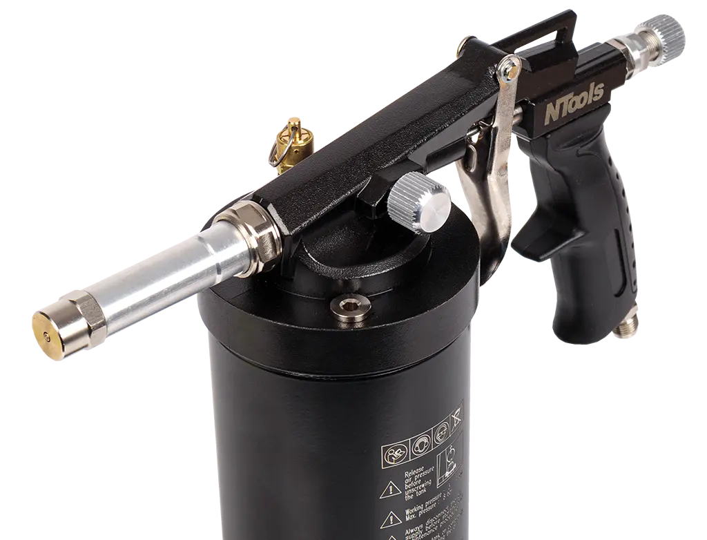 Pistolet de pulvérisation avec réservoir sous pression -  ProFinish Distribution